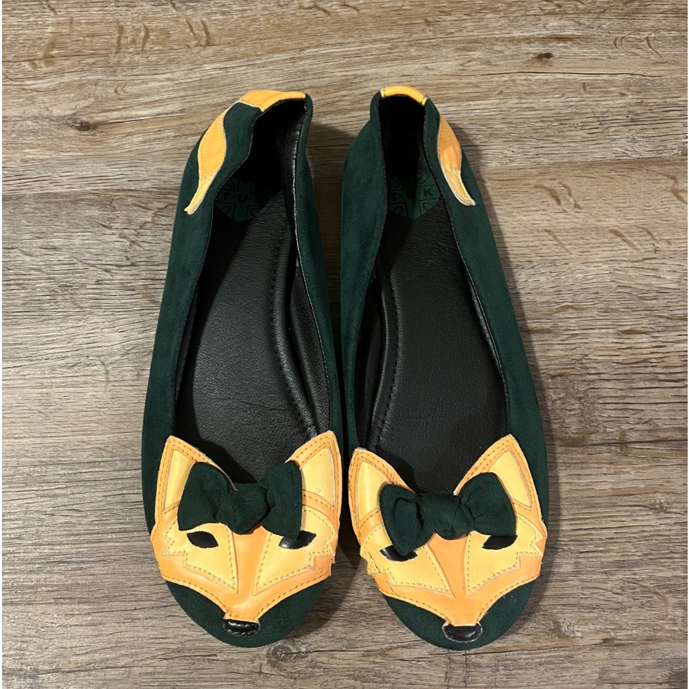 ModCloth Fox Flats